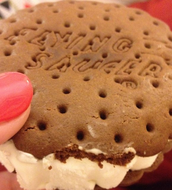 How To Make An Ice Cream Cookie Sandwich
